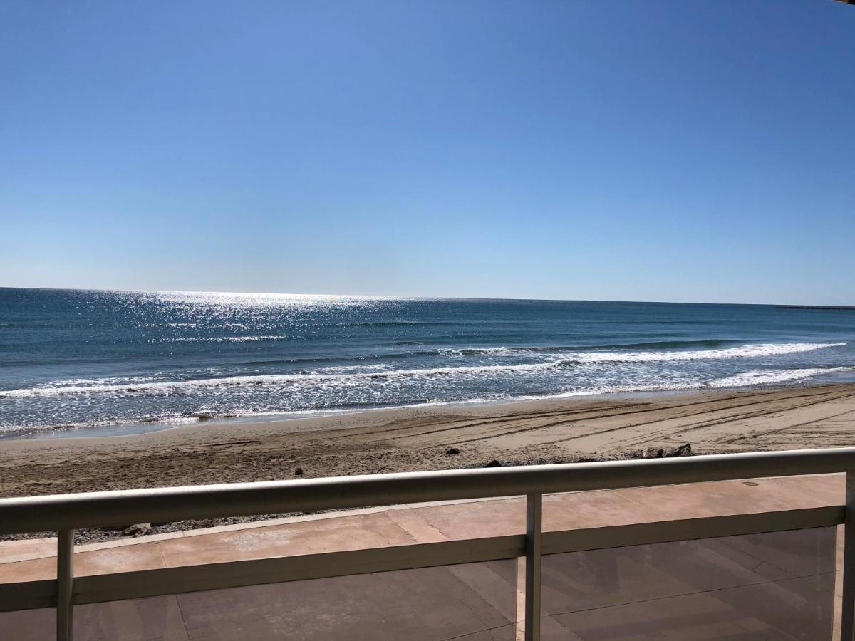 Pineda Beach 1A Linea De Mar & Parking ラ・ピネーダ エクステリア 写真